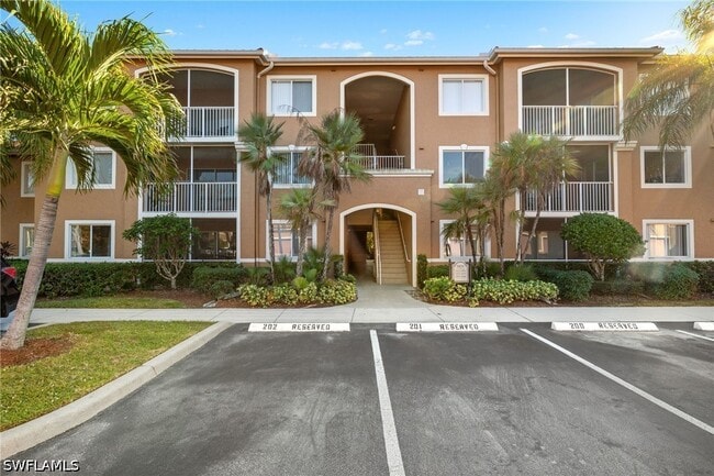 Building Photo - 1835 Florida Club Cir Unit 3103