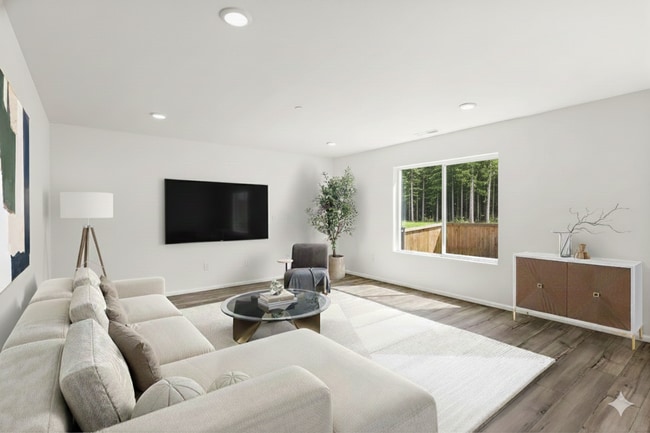 Photo - 620 Alocasia Street NE