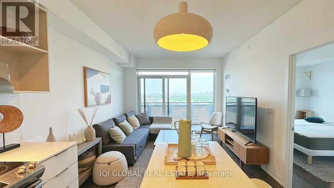 Photo - 2520 Eglinton Ave W Unité 1013