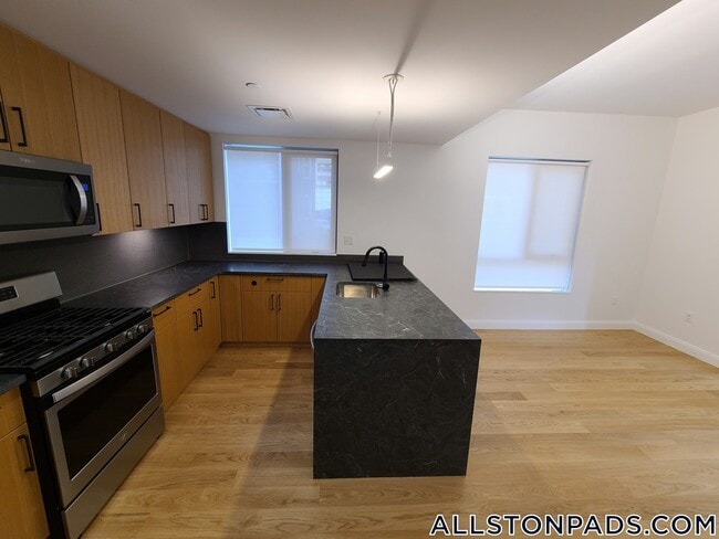 Photo - 83 Gardner St Unidad 101