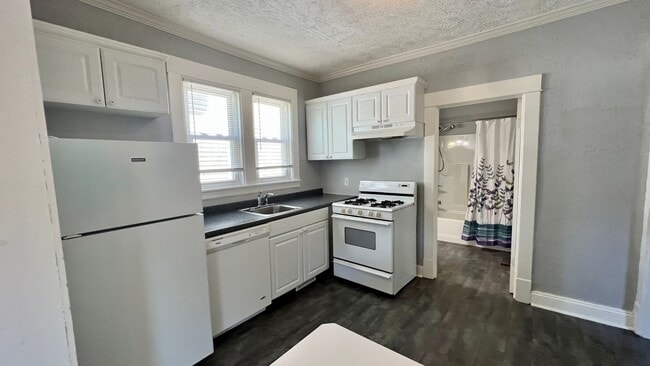 Photo - 1133 Muskegon Ave NW Unidad Apt 2