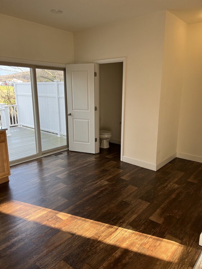 Photo - 60 Katelyn Dr