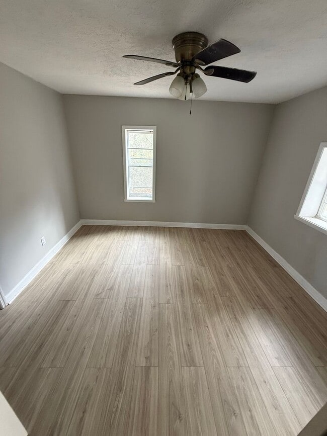 Photo - East Gadsden