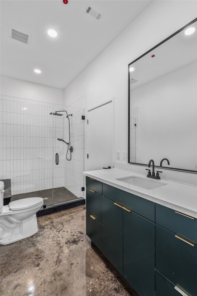 3401 Louisiana St Unit 209