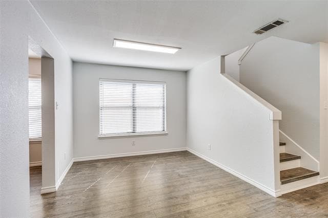 Photo - 781 Chateau Ln