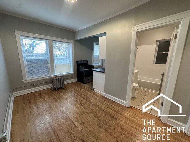 Photo - 4912 N Saint Louis Ave