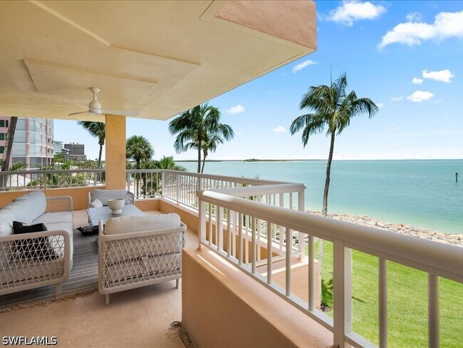 Building Photo - 990 Cape Marco Dr Unit 201
