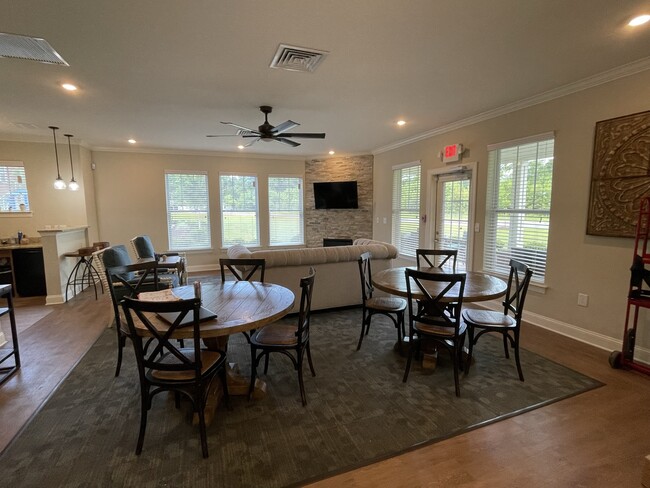 Centre Court Apartments