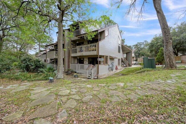 3900 Aspen Dr Unit C108