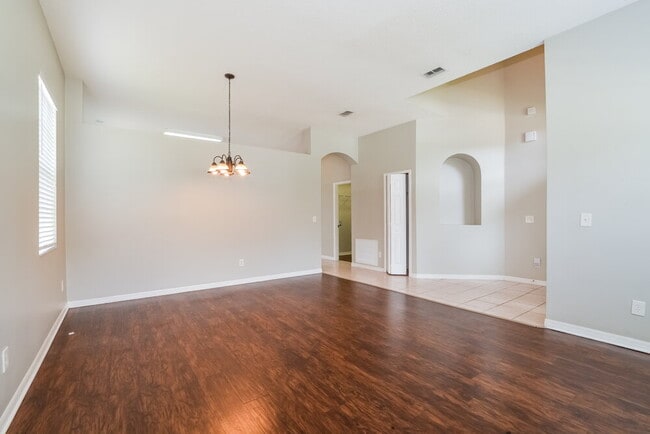 Photo - 1125 Cherry Valley Way