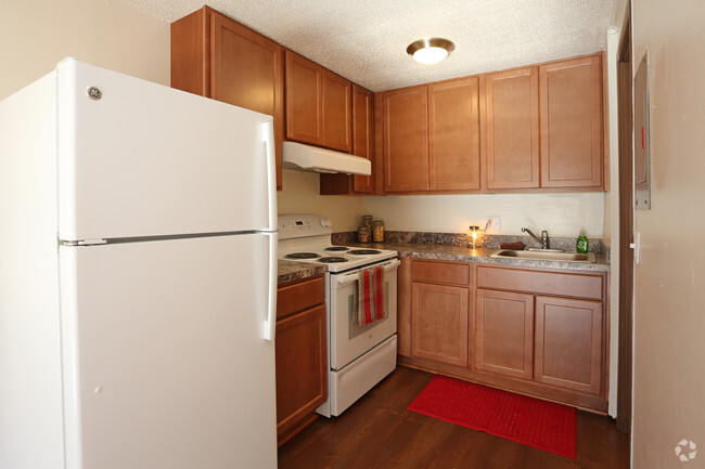 Renovated 2 bedroom apartment - Little Brook Apartments