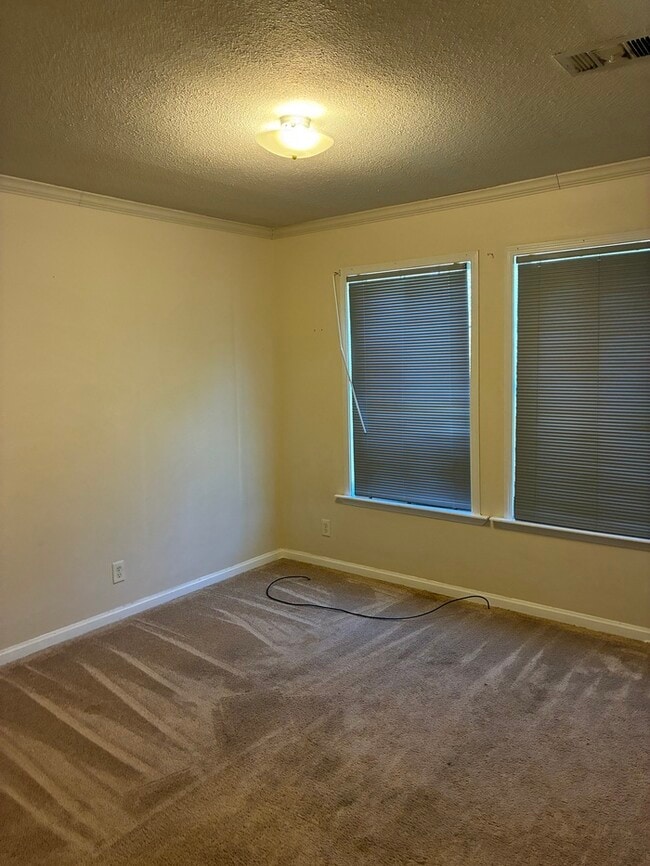 Photo - 3/2 Duplex in Bay St. Louis MS