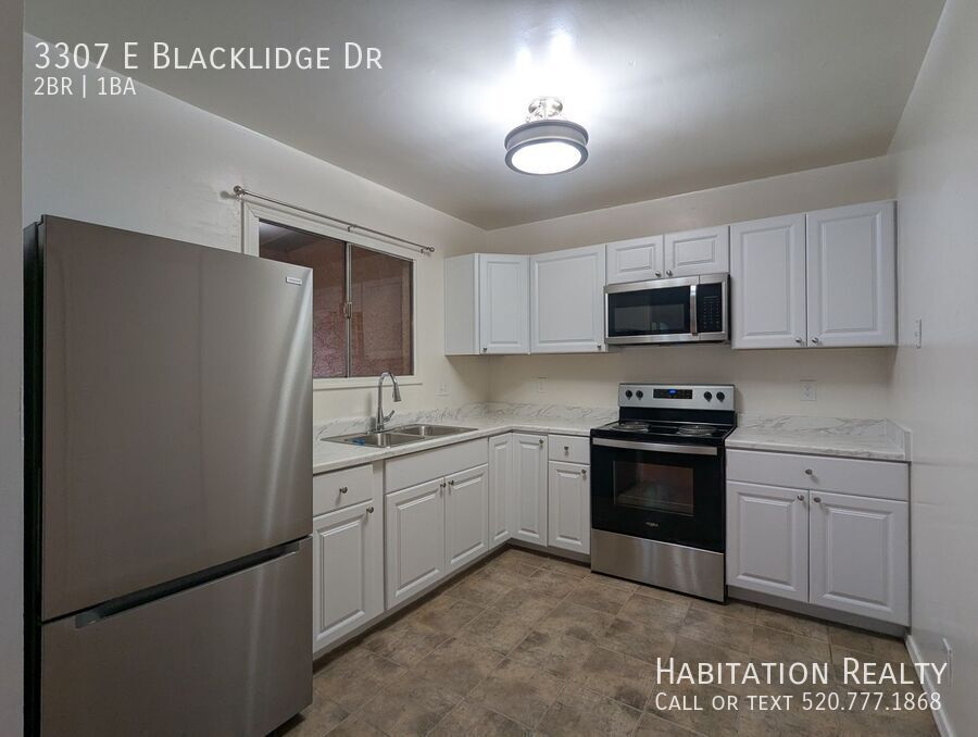 Photo - 3307 E Blacklidge Dr-