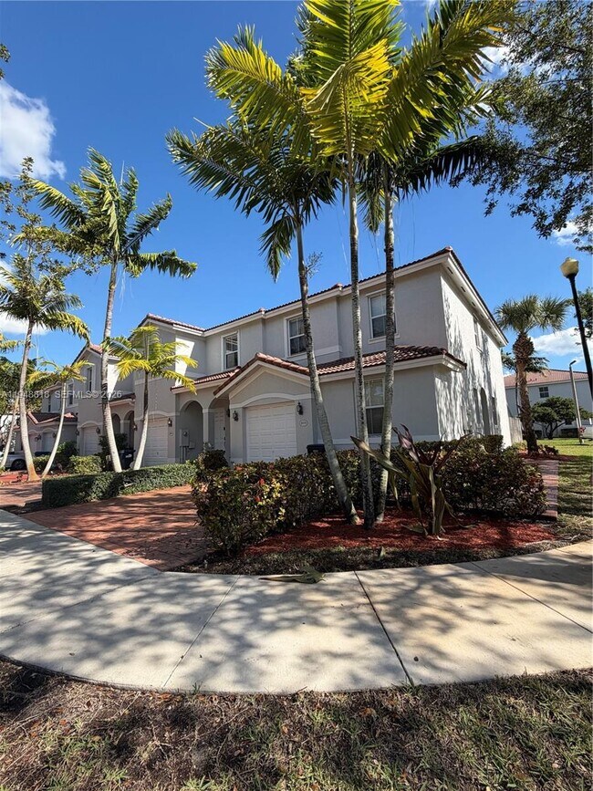 Photo - 20715 NE 10th Ct