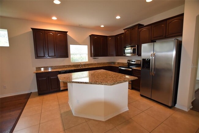 Photo - 708 Lake Tarpon Way
