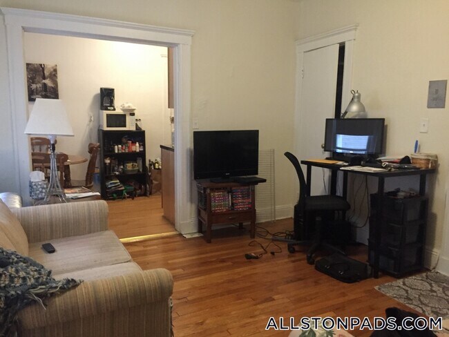 Building Photo - 109 Brainerd Rd