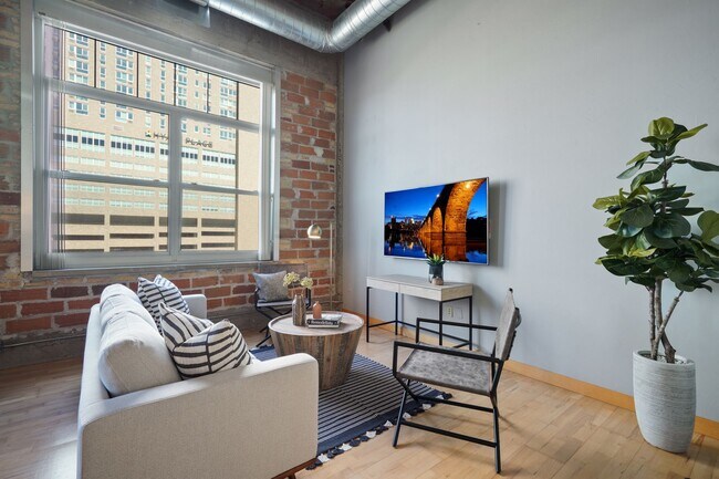 Photo - 521 S 7th St Unit 602