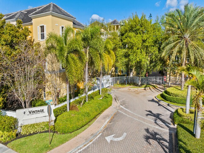 Photo - 2331 Vintage Dr