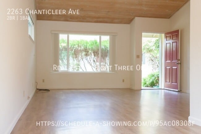 Photo - 2263 Chanticleer Ave
