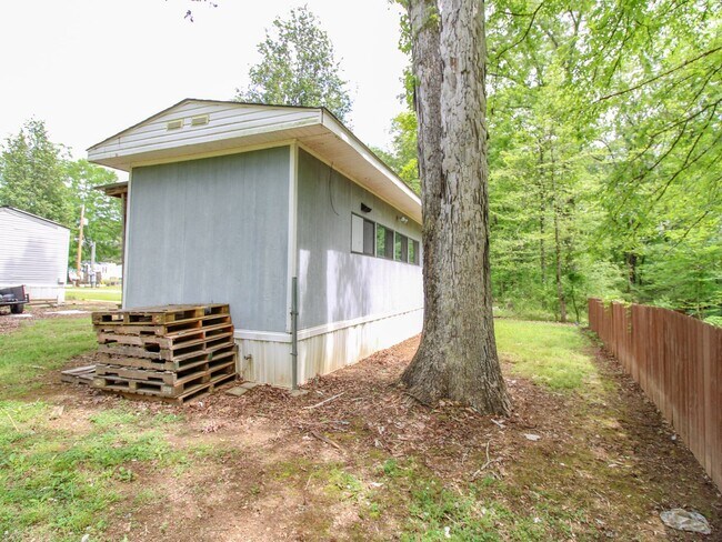 Photo - Charming Tiny Home in Peaceful Country Set...