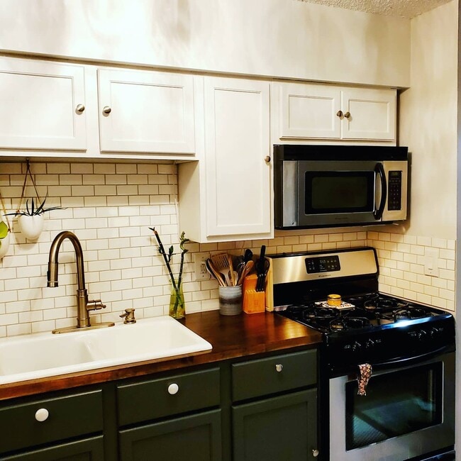 Photo - 2639 Colfax Ave S Unidad 103