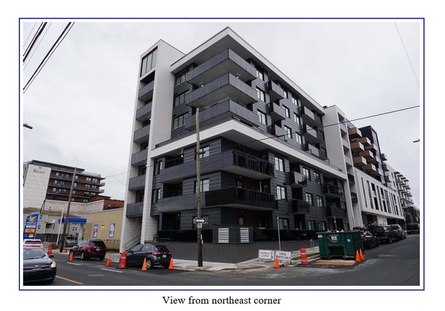 Building Photo - 2828 Gottingen St Unit 1