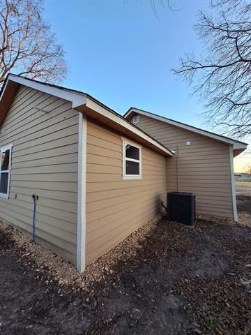 Photo - 240 W Marshall Ave