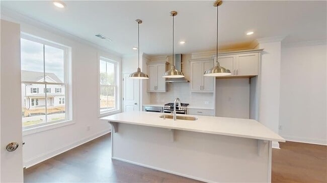 Photo - 141 Basil St