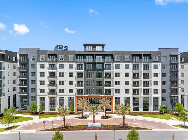 Photo - 425 Centerpointe Cir Unidad A1