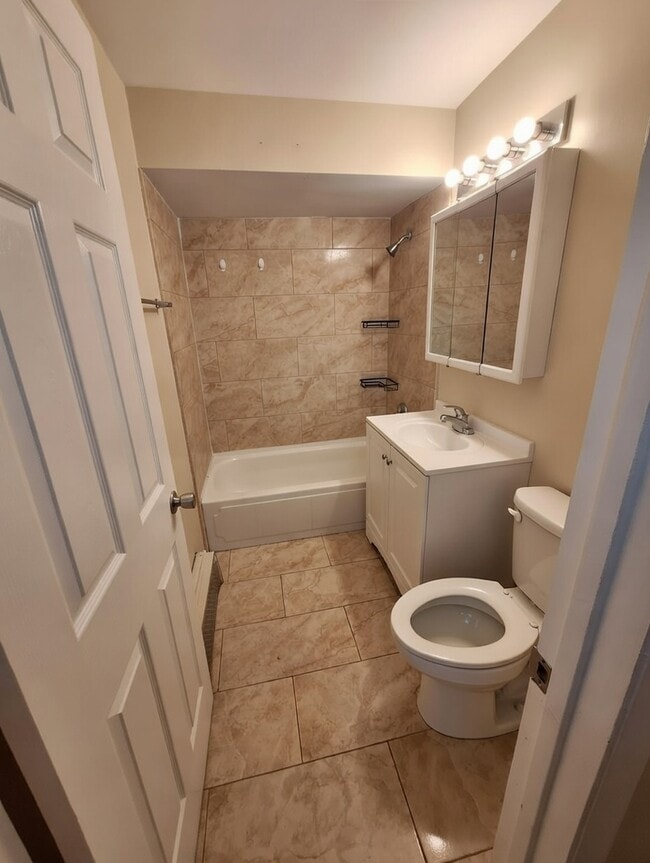 Photo - 1040 S York Rd Unit 1N