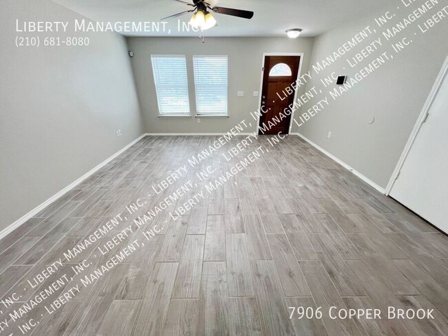 Photo - 7906 Copper Brk