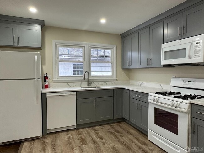 Photo - 145 Main St Unidad 2