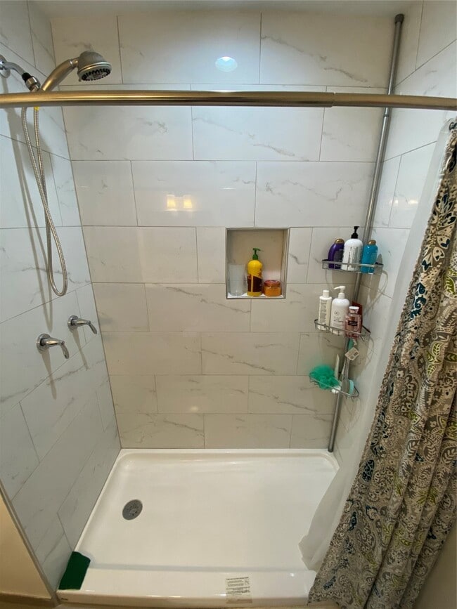 Building Photo - 10466 Hammerly Blvd Unit 70 Rental