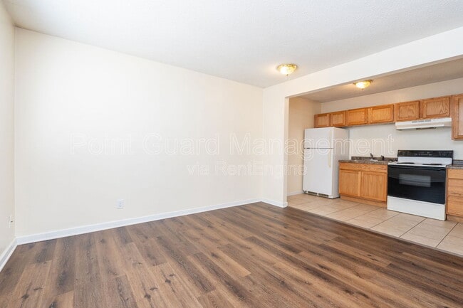 Photo - 2114 E 16th St N Unit 201