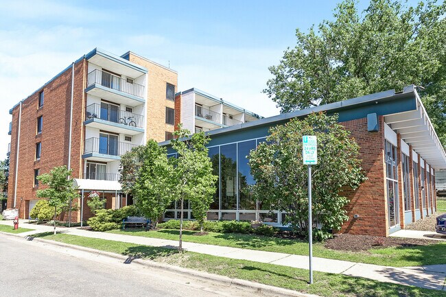 Studios at 7 Corners