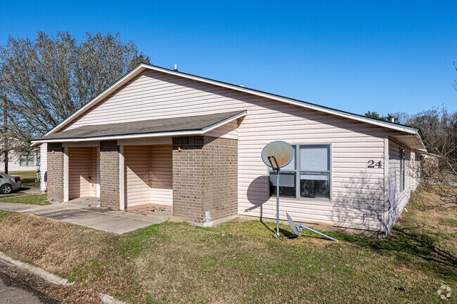 Photo - Edgewood Manor