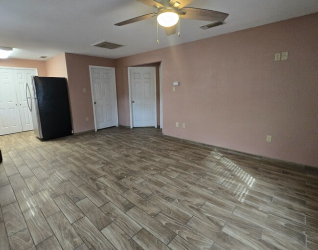 Photo - Centrally located!