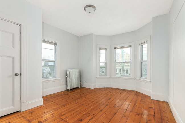 Photo - 101 Summer St Apartments Unit 3