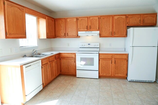 Photo - 121 W Ivybridge Dr
