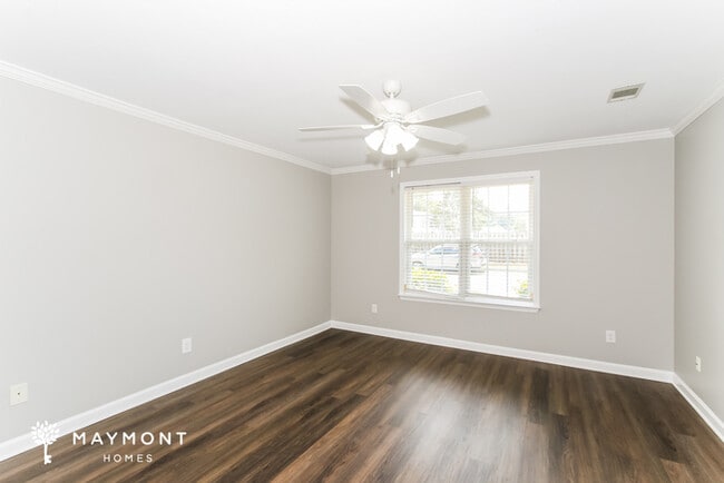 2014 Lillian Dr