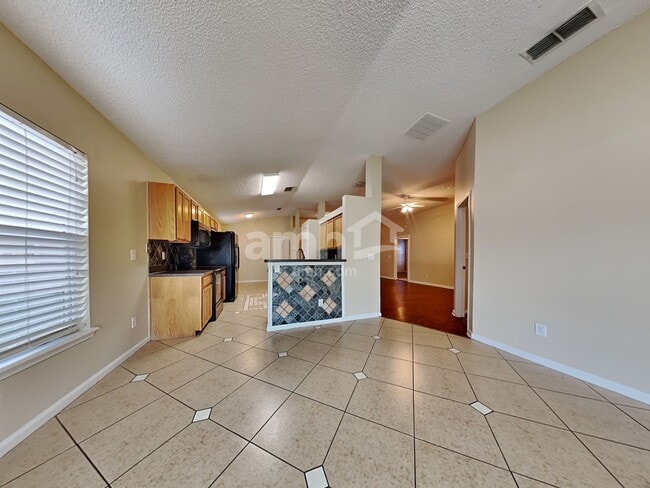 Photo - 9261 Redtail Dr