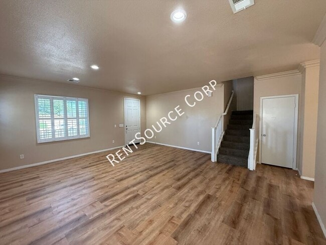 Photo - 1311 Ponderosa Dr