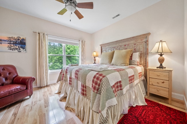 Photo - 327 E Holly Ridge Rd