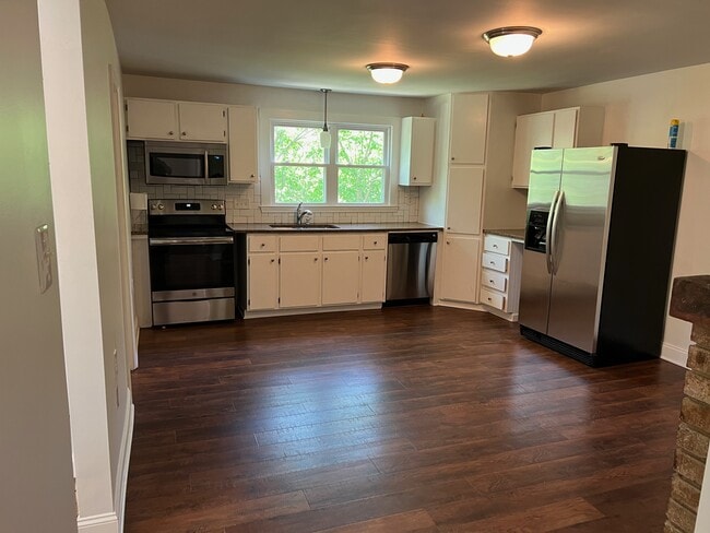 Photo - 346 Nesbit Ave