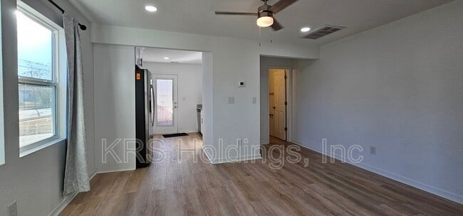 Photo - 318 Avondale Rd