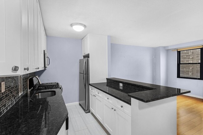 Photo - 201 St Pauls Ave Unit 11L