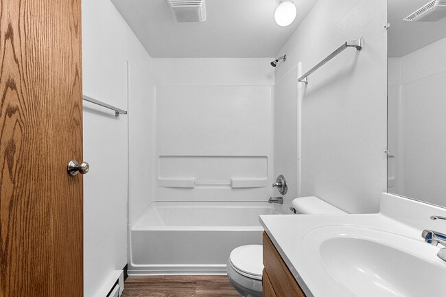 Woodfield Circle Apartments
