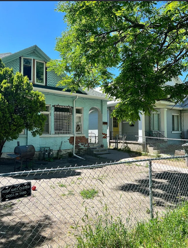 Building Photo - 754 S 900 W