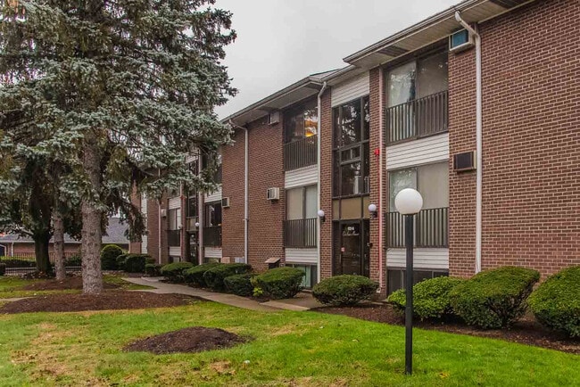 Photo - 172 River St Unit B-6