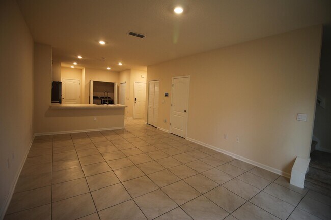 Photo - 7695 Legacy Trl